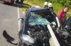 На Хмельниччині автомобіль Volkswagen Golf зіштовхнувся з відбійником: водійка загинула на місці події