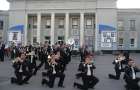 Президентський оркестр виступив на хмельницькому майданчику