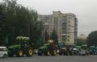 Трактори аграріїв зробили фурор у центрі Хмельницького