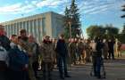 У Ярмолинцях учасники АТО мітингували проти т.в.о. голови РДА