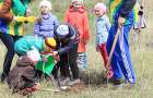 На Шепетівщині школярі висадили горіховий сад до Всесвітнього дня Землі