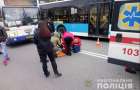 У Хмельницькому автобус наїхав на двох школярів, одну дитину госпіталізували до лікарні