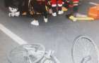На Хмельниччині мотоцикліст наїхав на 14-річну велосипедистку