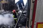 На Хмельниччині внаслідок зіткнення двох вантажівок виникла пожежа