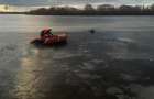 На Хмельниччині під лід місцевого ставка провалився десятирічний хлопчик, рятувальники запобігли трагедії