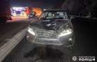 На Хмельниччині водій «Lexus RX-450» збив двох чоловіків, один з них загинув на місці події