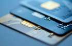 На Хмельниччині працівниця Приватбанку понабирала кредитів на інших людей і зняла їх готівкою у банкоматах