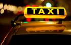 У Хмельницькому суд оштрафував таксиста, який здійснював свою діяльність без державної реєстрації