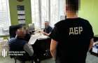 На Хмельниччині викрили посадовця, який за гроші обіцяв «домовитися» з ДБР про закриття кримінального провадження
