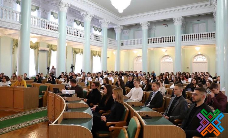 Голова Хмельницької обласної ради провела відкриту лекцію для студентів ХУУП