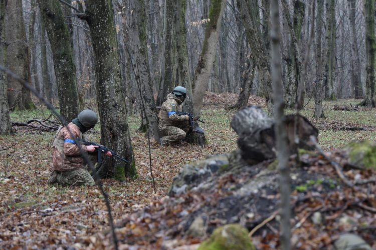 На Хмельниччині провели масштабні тактичні навчання, максимально наближенні до умов реального бою