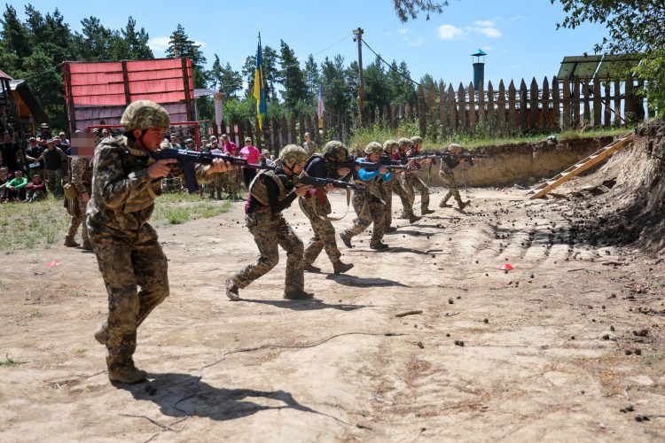 На Хмельниччині стартував обласний етап гри «Джура-2025»: молодь вчиться, змагається й гуртується
