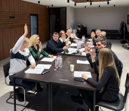 На Хмельниччині «Слуга Народу» відкликає депутата селищної ради через систематичну бездіяльність