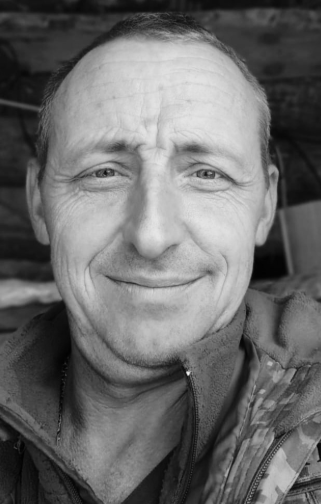 На Хмельниччині попрощалися із загиблим у бою 46-річний стрільцем-снайпером