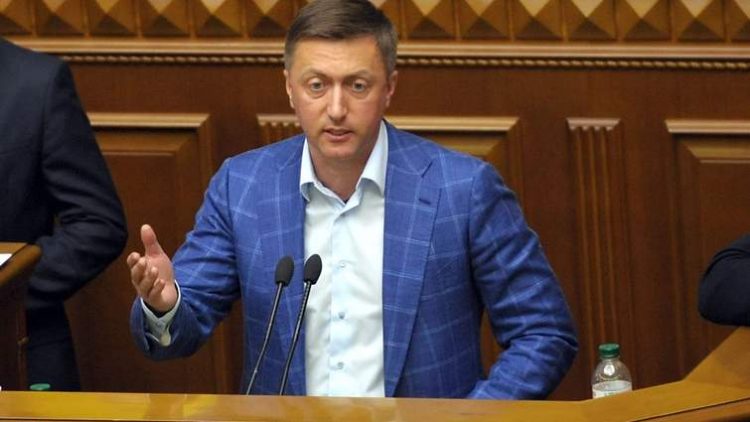 Нардепу з Хмельниччини Сергію Лабазюку, якого обвинувачують у корупції, знову дозволили виїзд за кордон