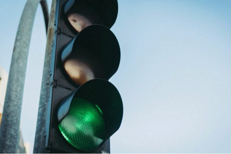 У Хмельницькому на критичних перехрестях для роботи світлофорів встановлюватимуть генератори