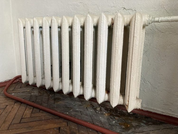 На Хмельниччині через зношену систему опалення постраждав палац XVIII століття