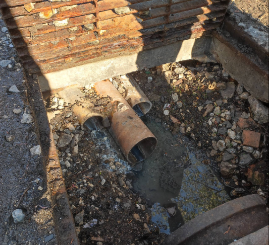 У Хмельницькому виявили незаконні врізки в дощову каналізацію