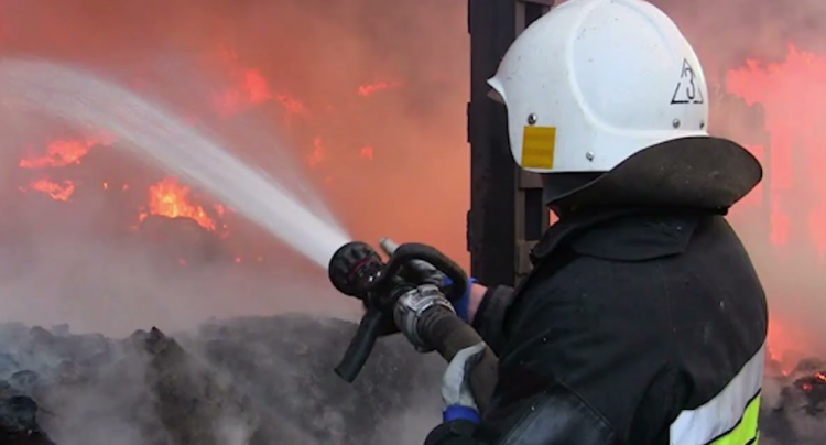 У селі на Хмельниччині під час гасіння пожежі виявили тіло чоловіка