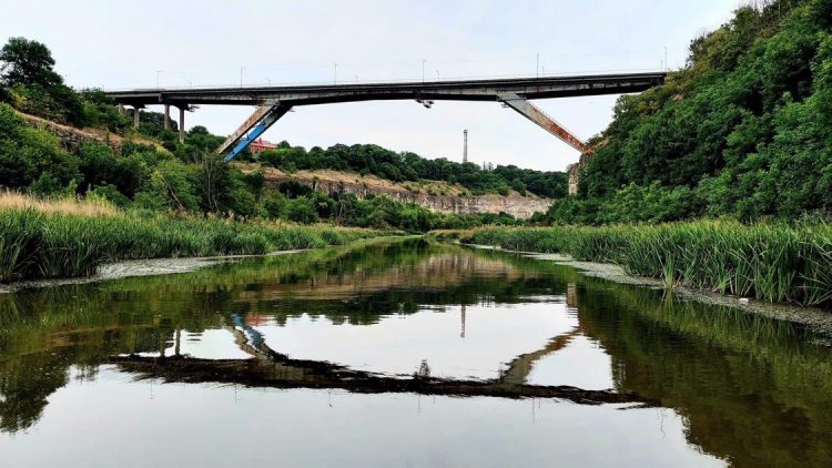 Дивовижні споруди Хмельниччини