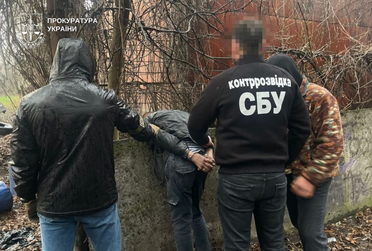 У Хмельницькому СБУ запобігла теракту: затримано агента фсб із саморобною бомбою