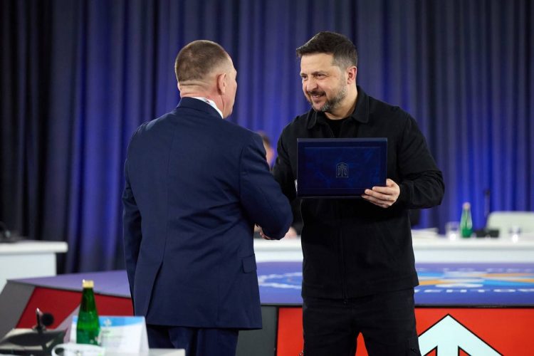 Хмельниччина долучилася до всеукраїнського засідання Конгресу місцевих та регіональних влад