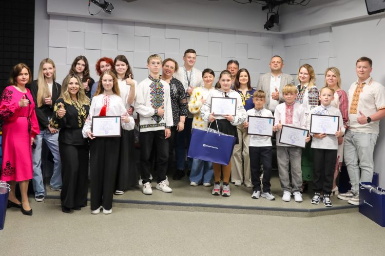 На ХАЕС відзначили учасників проєкту «Енергоатом Junior #АтомШукаєТаланти»