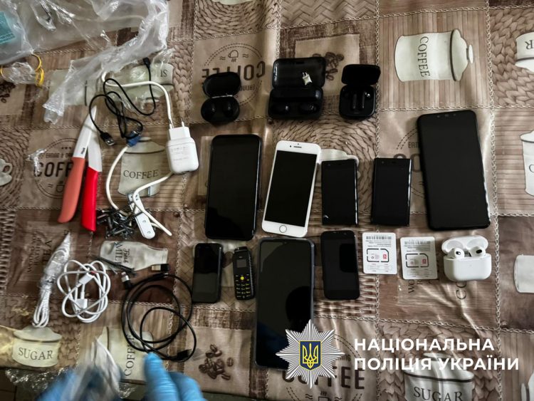 Нацполіція ліквідувала злочинну мережу під контролем «злодіїв у законі» у Хмельницькому СІЗО