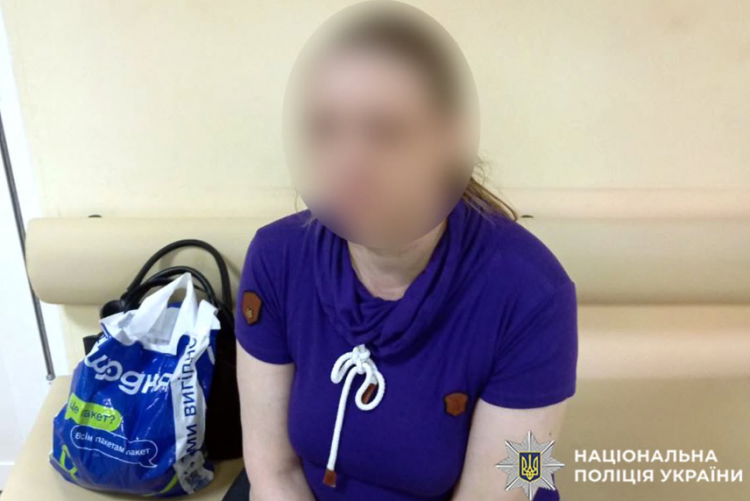 На Хмельниччині судитимуть матір, яка самолікуванням довела 15-річну доньку до реанімації