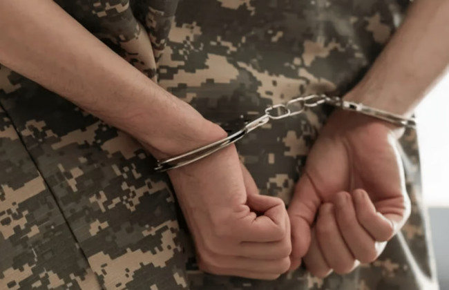 На Хмельниччині двох строковиків засудили до 10 років тюрми за крадіжку обладнання комплексу РЕБ