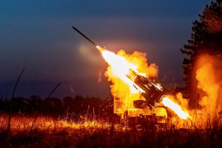 Працює артилерія корпусу Азов