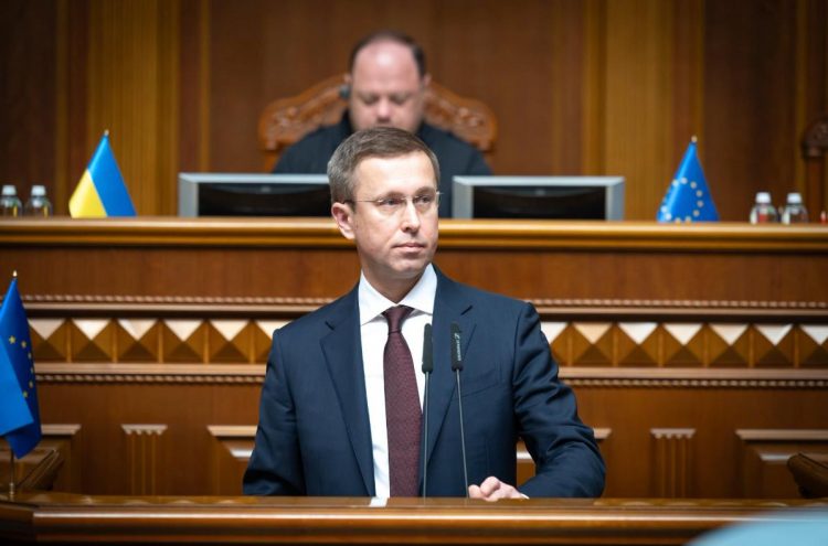 Парламент призначив новий уряд: хто увійшов до його складу