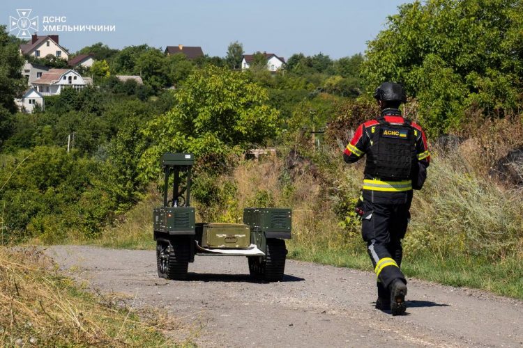 У Хмельницькому після вибухів на полігоні пошкоджено понад 230 об’єктів: пошуки зниклих військових тривають