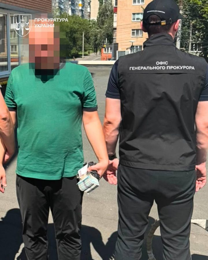 На Хмельниччині викрили корупційну схему на ремонті доріг: серед підозрюваних – заступник голови ОВА